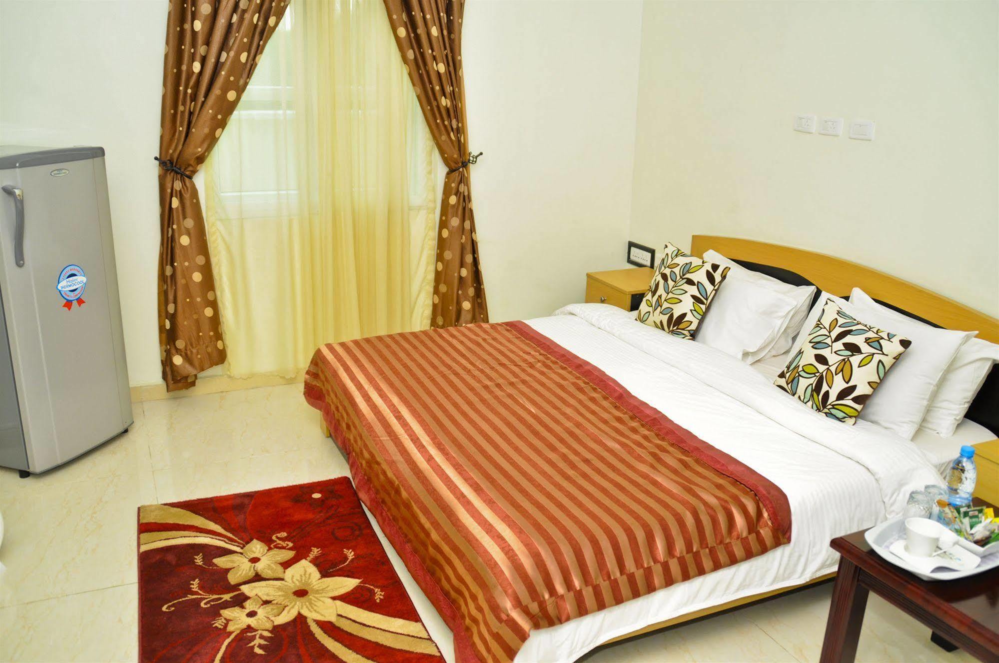 Aes Luxury Apartments Abuja Esterno foto